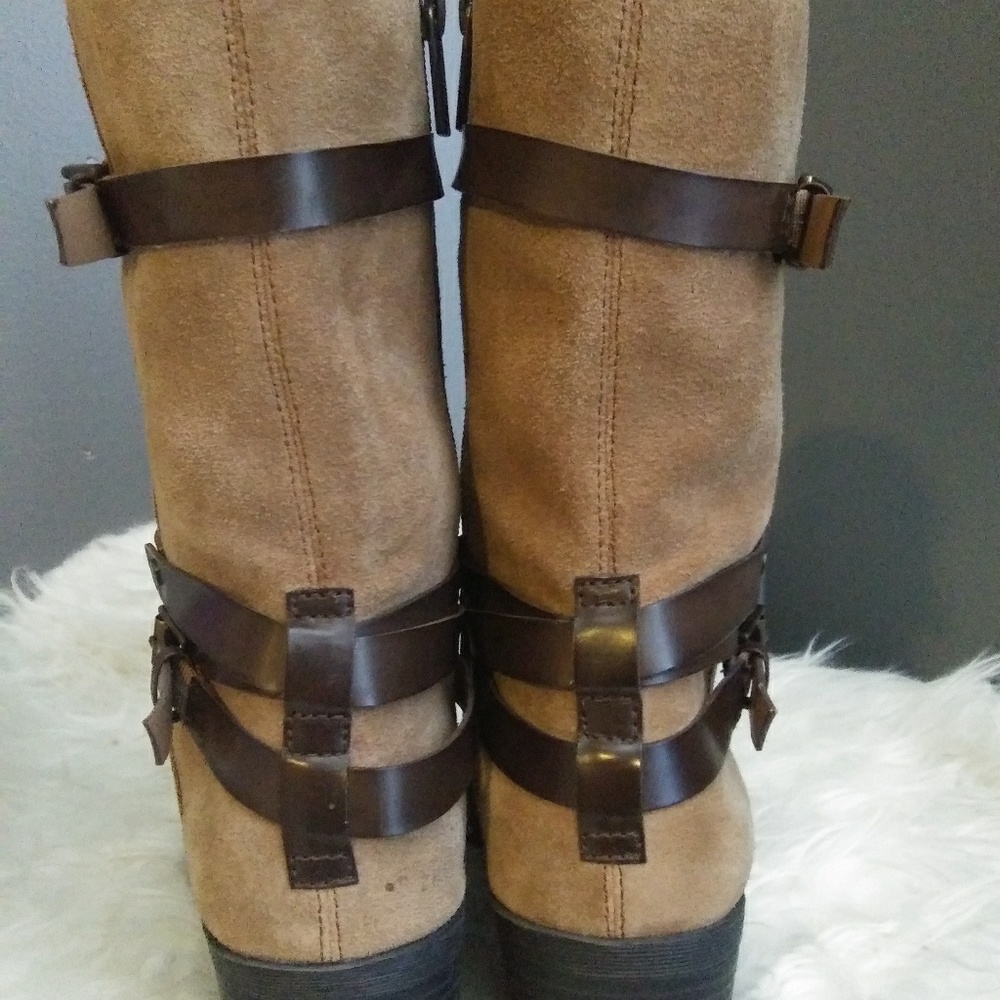 Bandolino Suede Boots - Picture 4 of 8